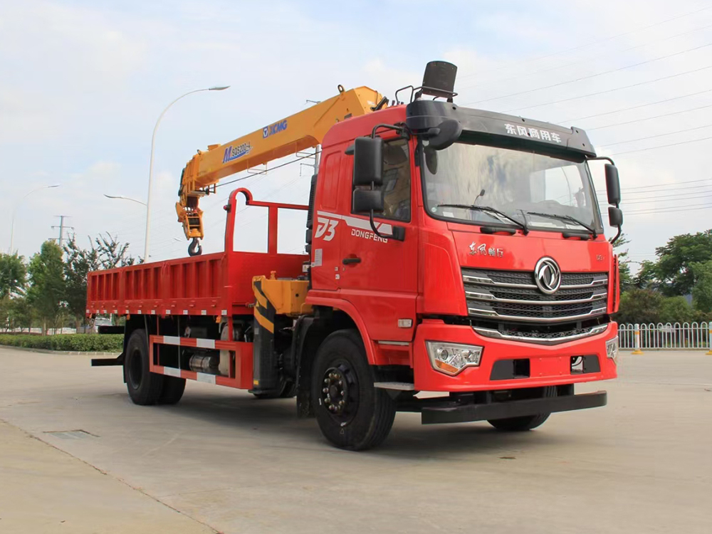 國(guó)六東風(fēng)暢行D3單橋上裝徐工8噸M型吊機(jī)隨車吊